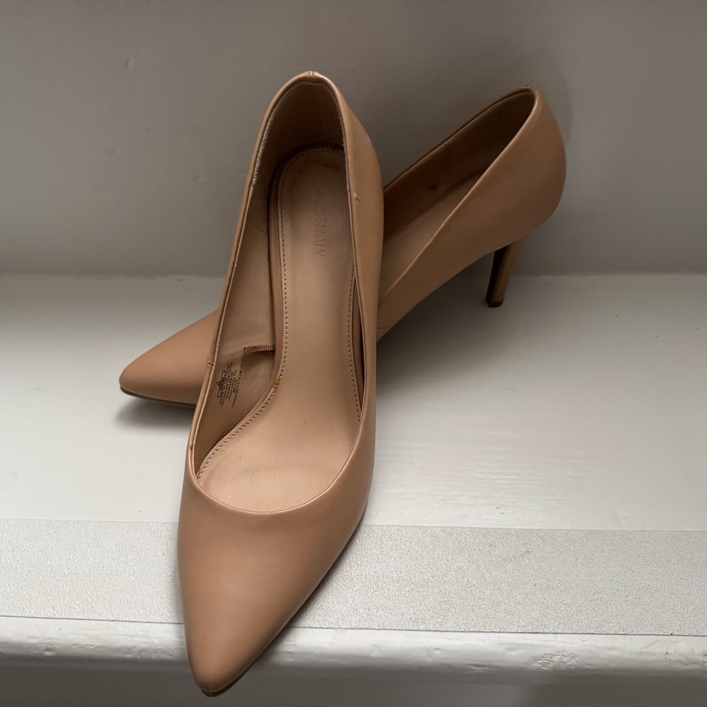Old Navy Tan Heels